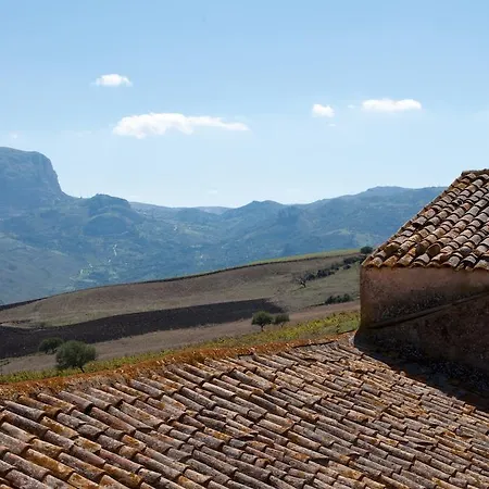 Fontanarossa Farm stay Cerda